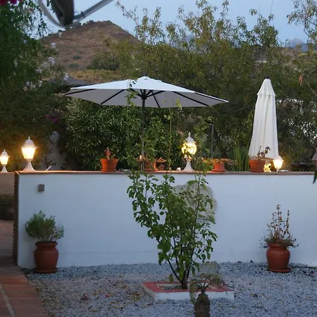 Casa Agradable Bed & Breakfast