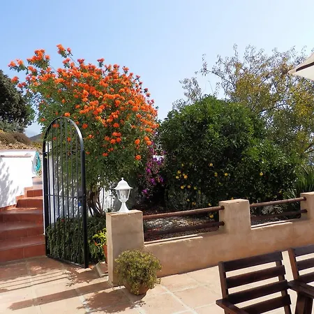 Casa Agradable * Arenas (Malaga)
